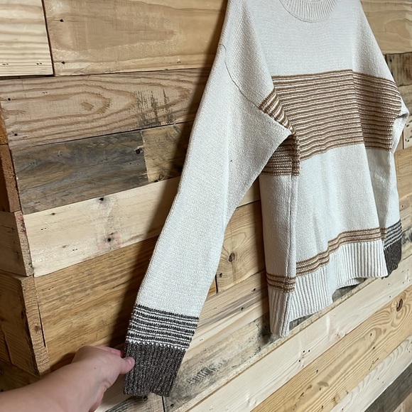 Eesome size M/L Crewneck Soft Cream Knit Sweater with Tan and Brown Stripes - Picture 5 of 7